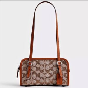 ❤️BNWT Swing Zip Bag 20 In Crystal Signature Jacquard